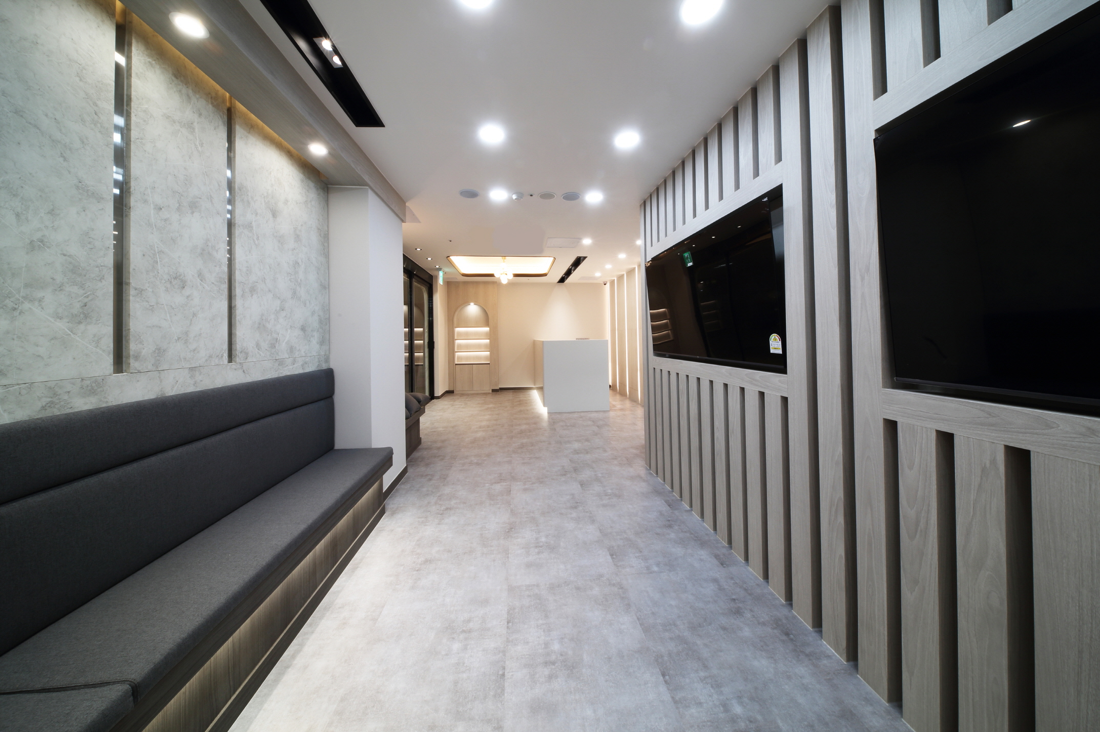 2000769928_WSHudcYj_baaa0275bf45f7815a816e9a116b26bc14067c23.JPG 이미지크게보기