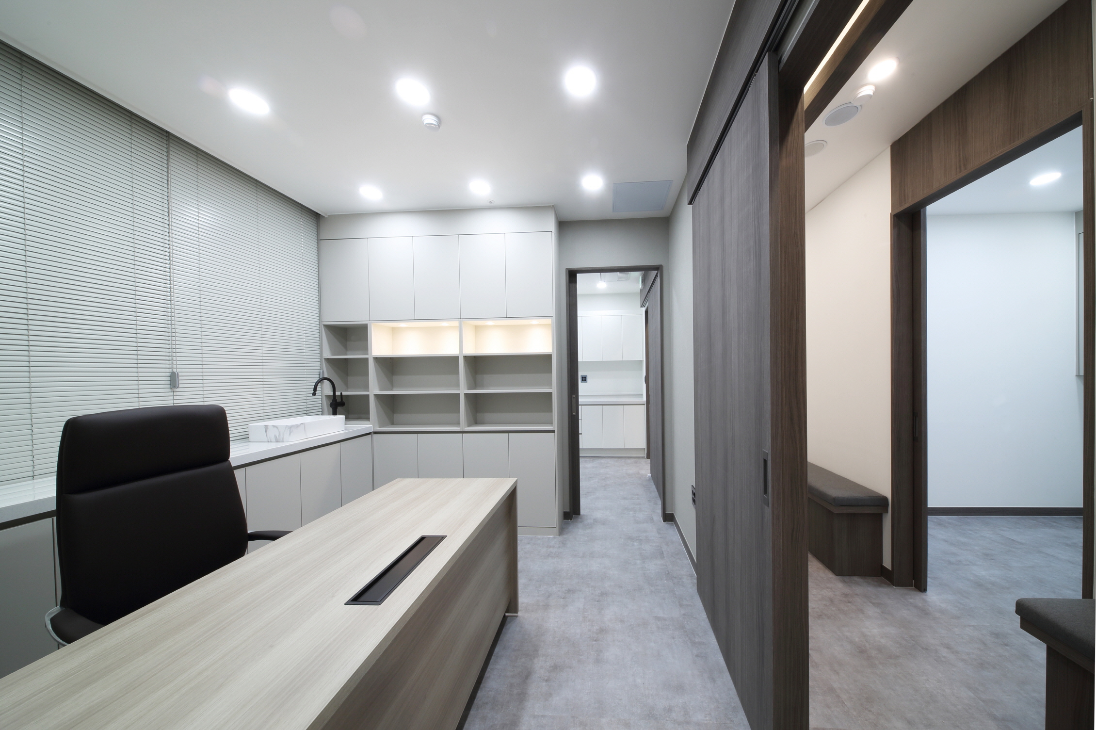 /user/h/hyundaienc/editor/2405/9e9805b4673365caf175460673f4380c_1716273683_0534.JPG 이미지크게보기