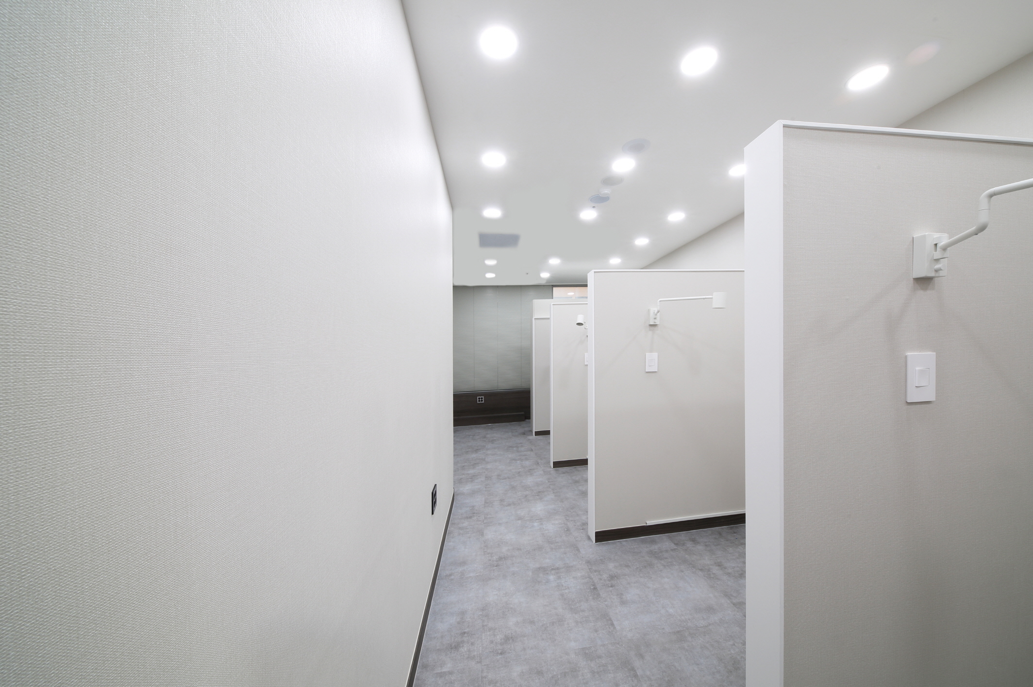 /user/h/hyundaienc/editor/2405/9e9805b4673365caf175460673f4380c_1716273683_5739.JPG 이미지크게보기