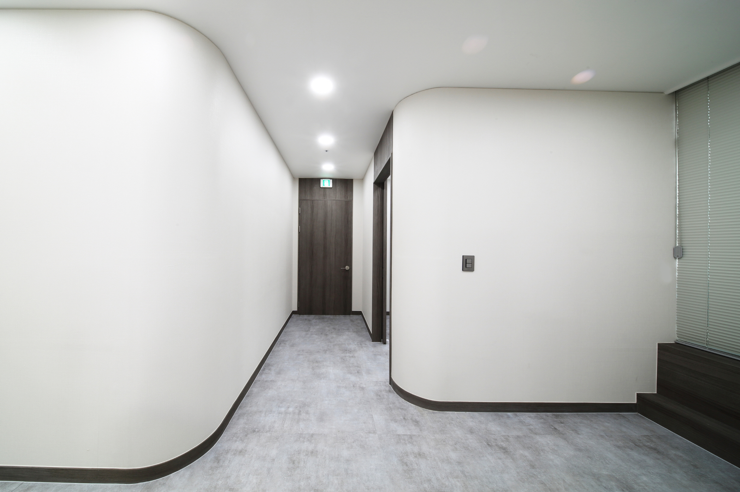 /user/h/hyundaienc/editor/2405/9e9805b4673365caf175460673f4380c_1716273684_0825.JPG 이미지크게보기