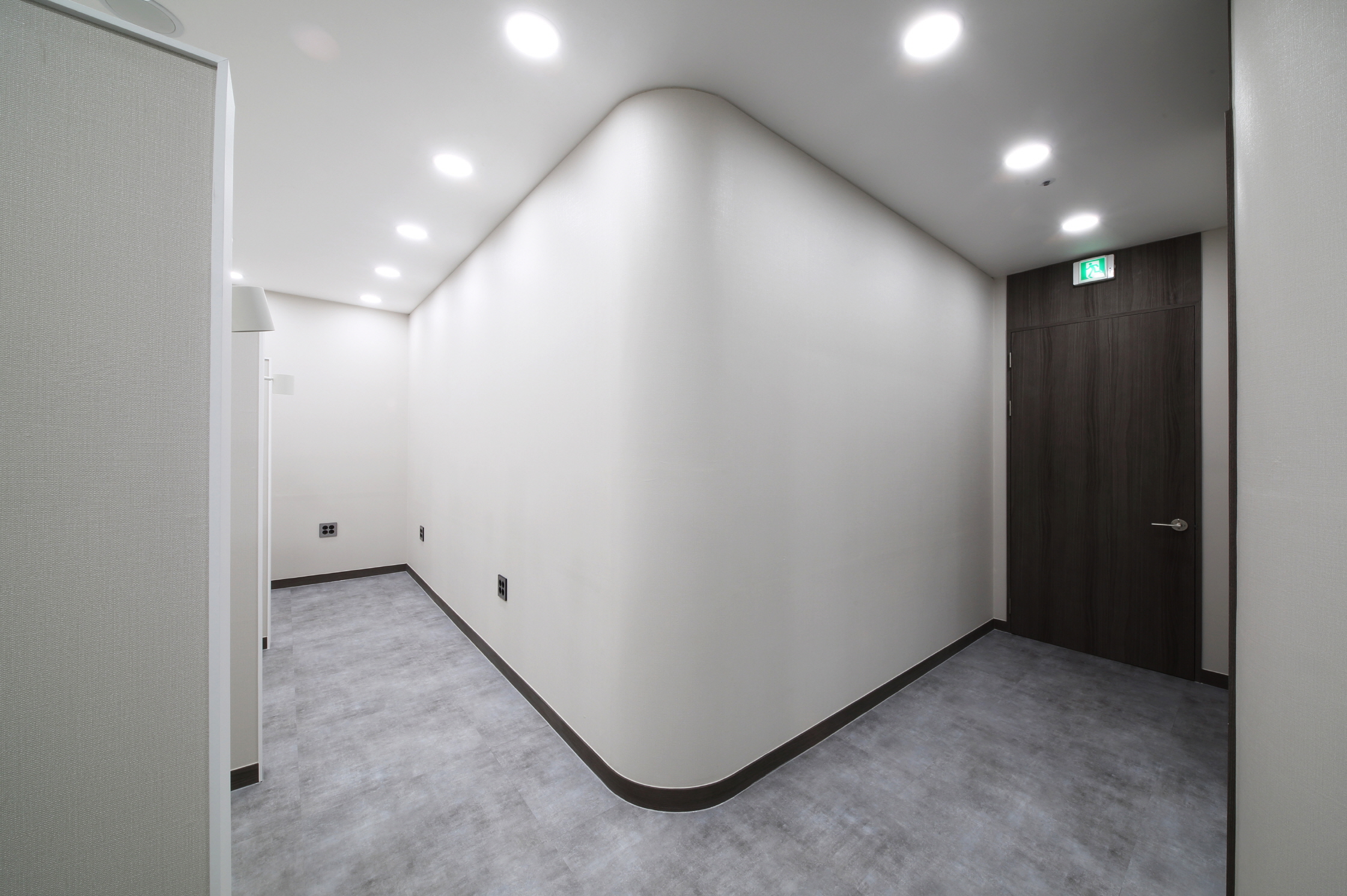 /user/h/hyundaienc/editor/2405/9e9805b4673365caf175460673f4380c_1716273684_2112.JPG 이미지크게보기