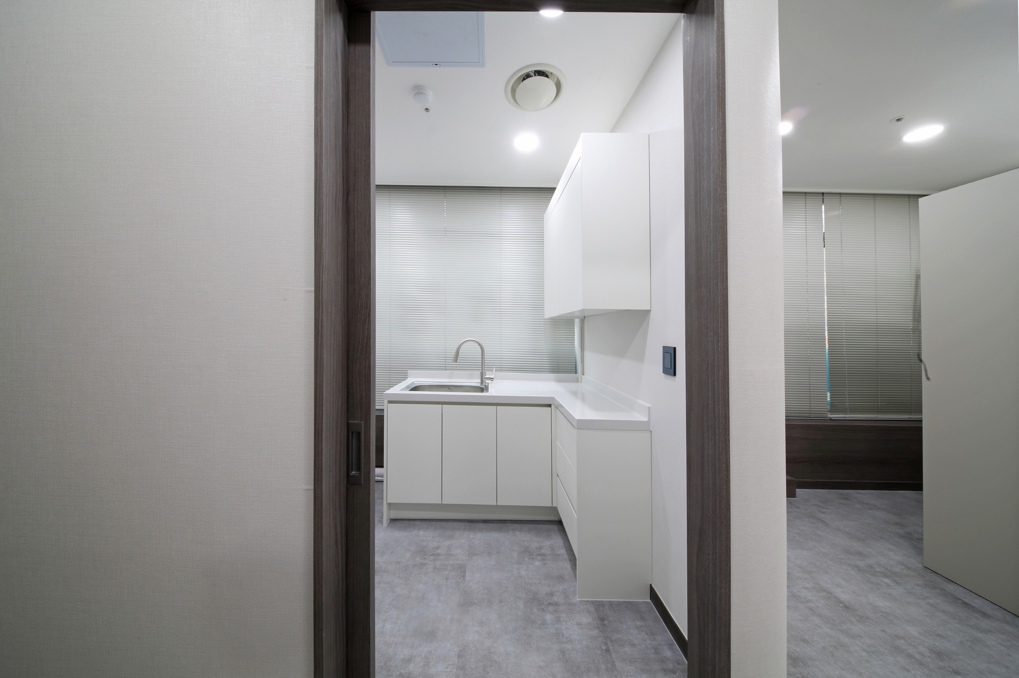 /user/h/hyundaienc/editor/2405/9e9805b4673365caf175460673f4380c_1716273692_771.JPG 이미지크게보기