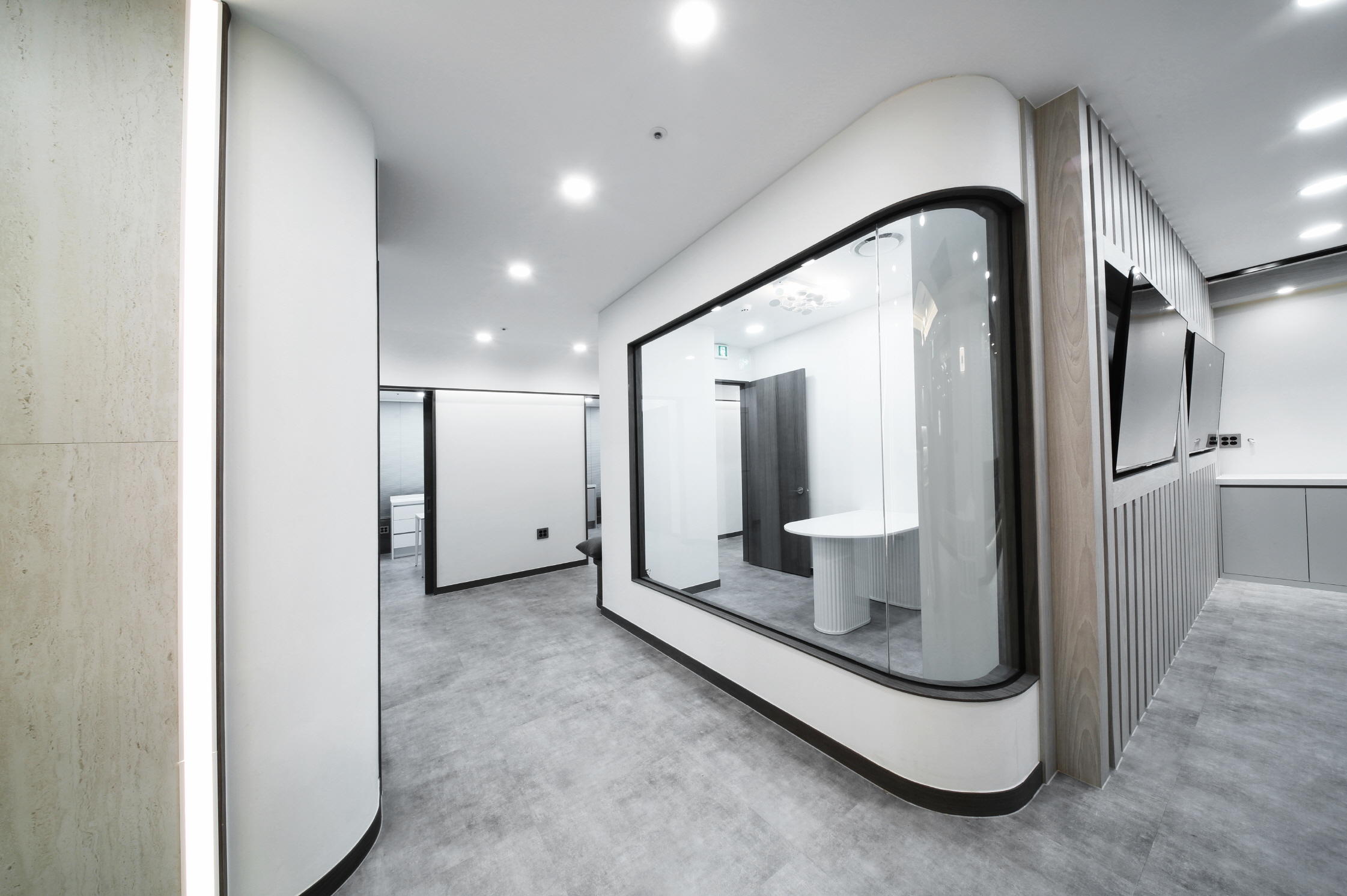 /user/h/hyundaienc/editor/2405/9e9805b4673365caf175460673f4380c_1716273705_284.JPG 이미지크게보기