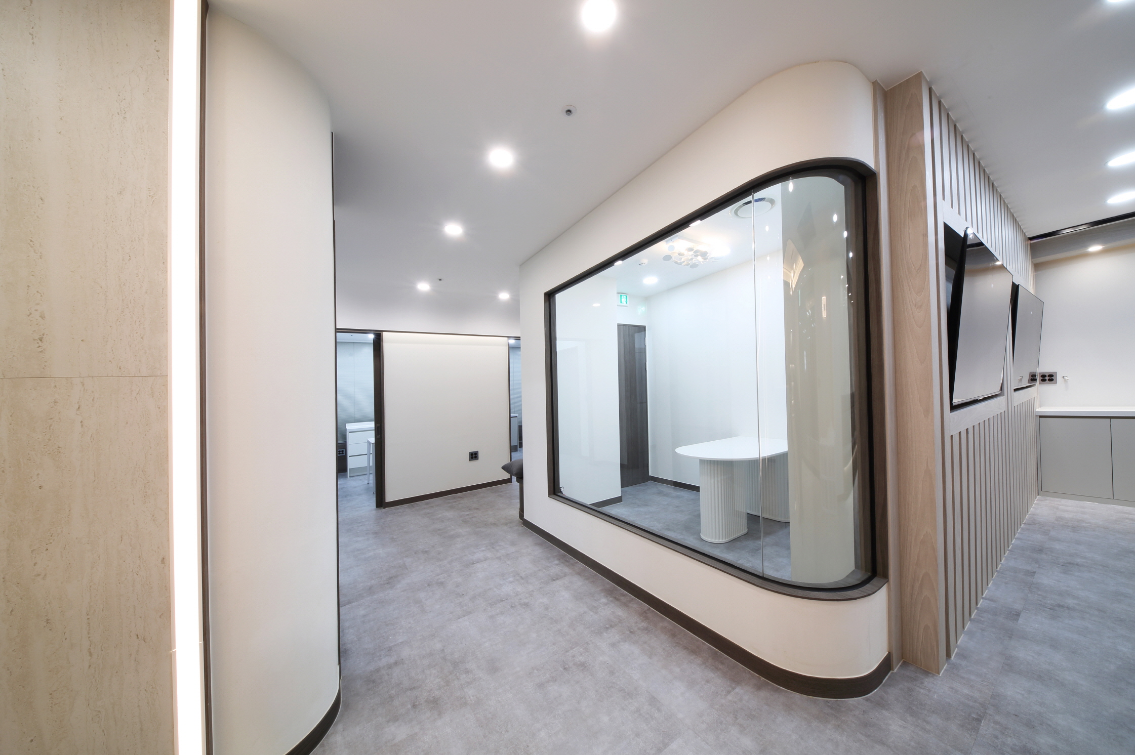 /user/h/hyundaienc/editor/2405/9e9805b4673365caf175460673f4380c_1716273705_4244.JPG 이미지크게보기