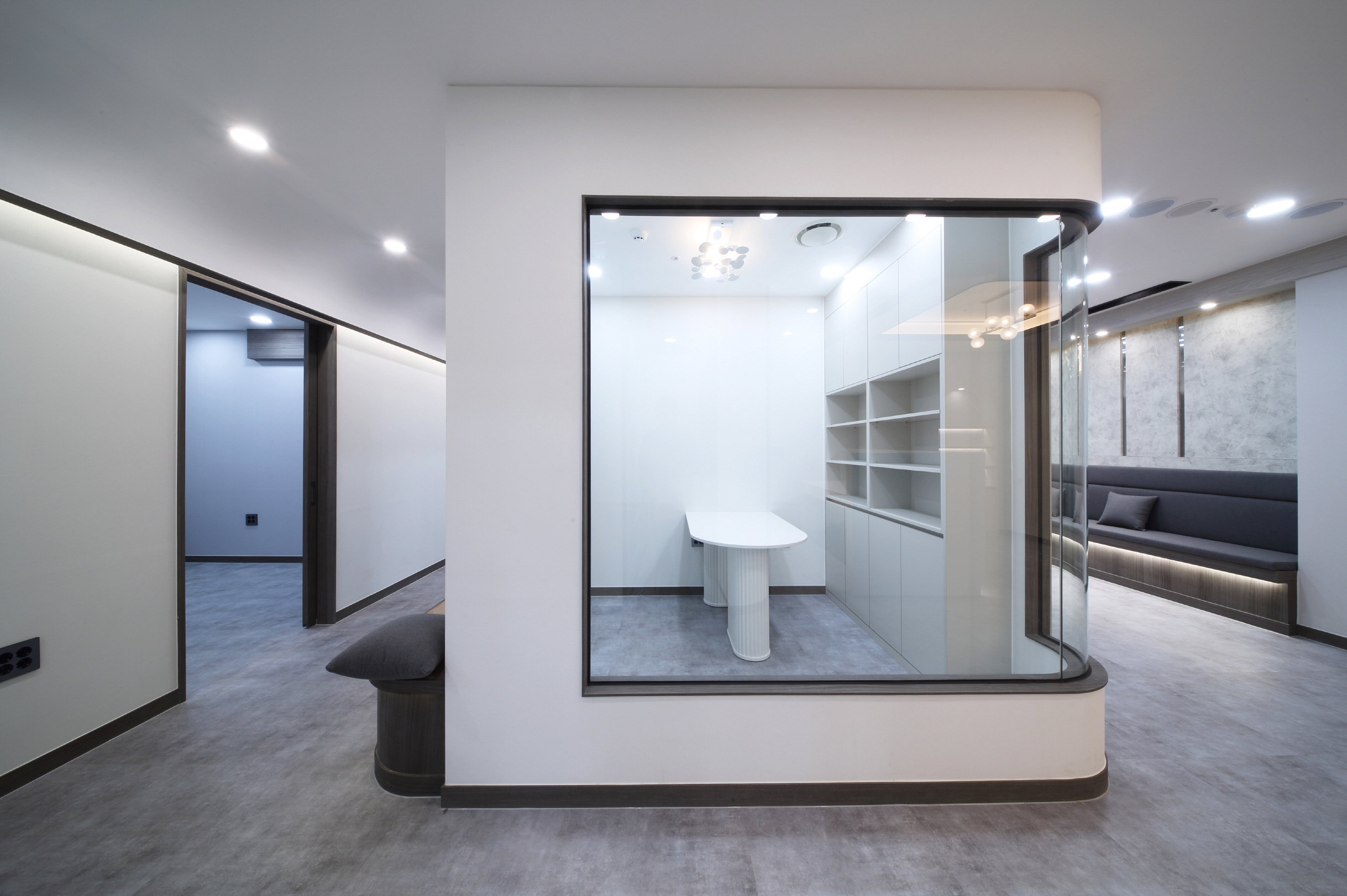 /user/h/hyundaienc/editor/2405/9e9805b4673365caf175460673f4380c_1716273705_5512.JPG 이미지크게보기