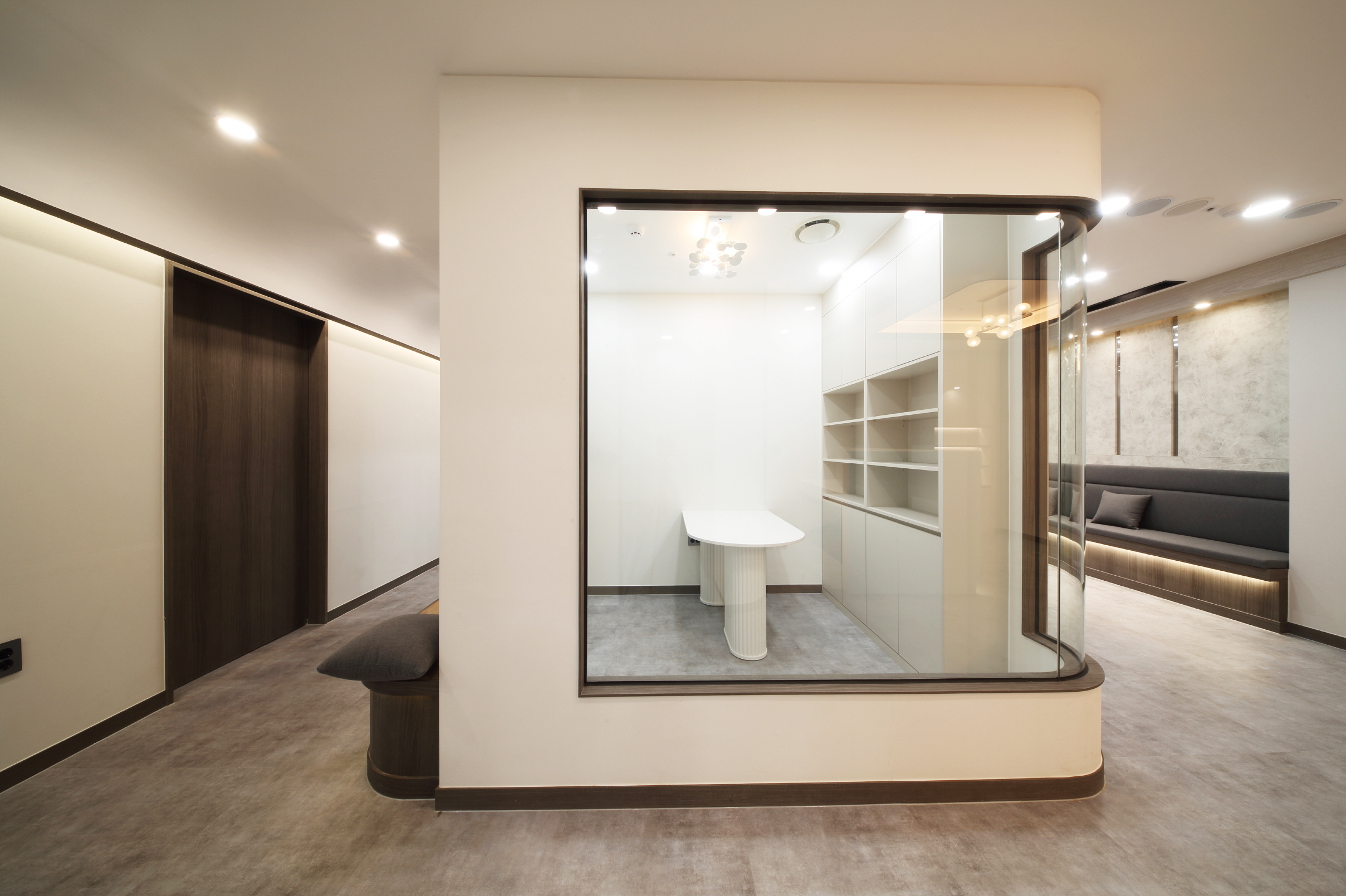 /user/h/hyundaienc/editor/2405/9e9805b4673365caf175460673f4380c_1716273705_7032.JPG 이미지크게보기